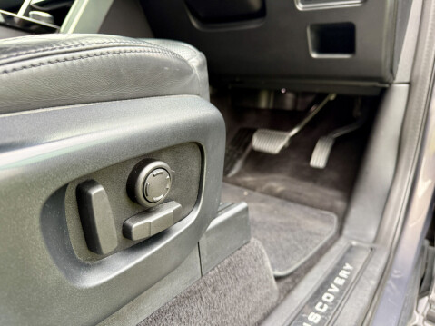 Land Rover Discovery TD6 HSE LUXURY 34