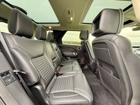 Land Rover Discovery TD6 HSE LUXURY 37