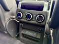 Land Rover Discovery TD6 HSE LUXURY 40