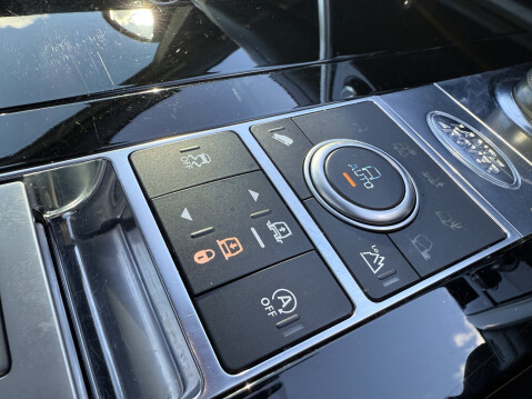 Land Rover Discovery SDV6 HSE LUXURY 47