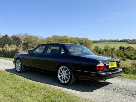 Jaguar XJ XJR 100 V8 SUPERCHARGED / ONE OF 82 IN THE UK 5