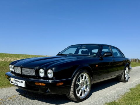Jaguar XJ XJR 100 V8 SUPERCHARGED / ONE OF 82 IN THE UK 8