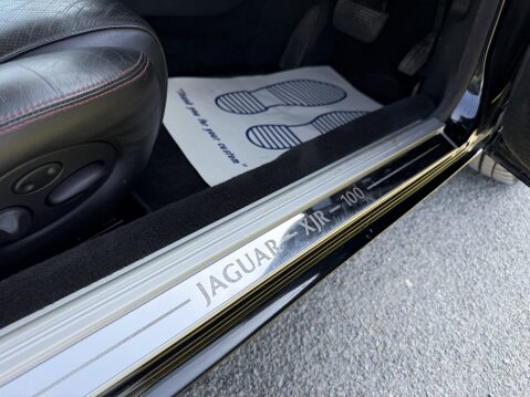 Jaguar XJ XJR 100 V8 SUPERCHARGED / ONE OF 82 IN THE UK 32