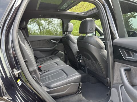 Audi Q7 TDI QUATTRO BLACK EDITION 16