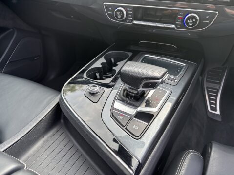 Audi Q7 TDI QUATTRO BLACK EDITION 26