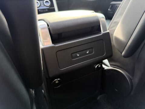 Land Rover Discovery TD6 HSE 30