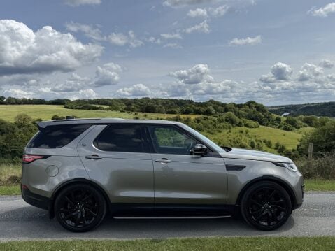 Land Rover Discovery TD6 HSE LUXURY 3