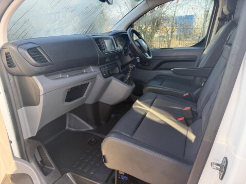 Vauxhall Vivaro 1.5 Turbo D 2900 Sportive L2 H1 Euro 6 (s/s) 5dr 9