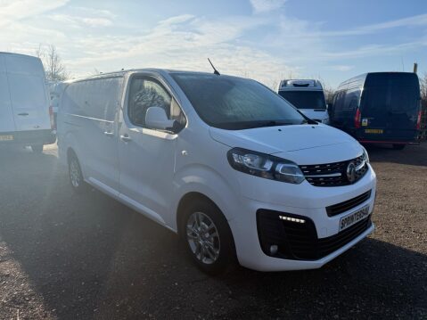 Vauxhall Vivaro 1.5 Turbo D 2900 Sportive L2 H1 Euro 6 (s/s) 5dr 4