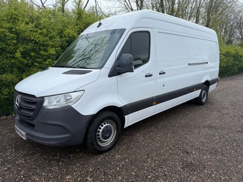 Mercedes-Benz Sprinter 2.0 315 CDI Progressive RWD L3 H2 Euro 6 (s/s) 5dr 2