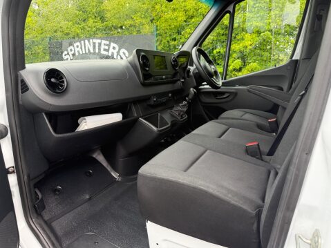 Mercedes-Benz Sprinter 2.0 315 CDI Progressive RWD L3 H2 Euro 6 (s/s) 5dr 9