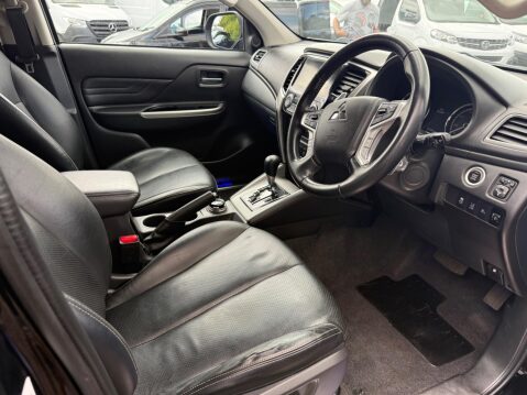 Mitsubishi L200 2.2 DI-D DC Barbarian Auto 4WD Euro 6 (s/s) 4dr 8