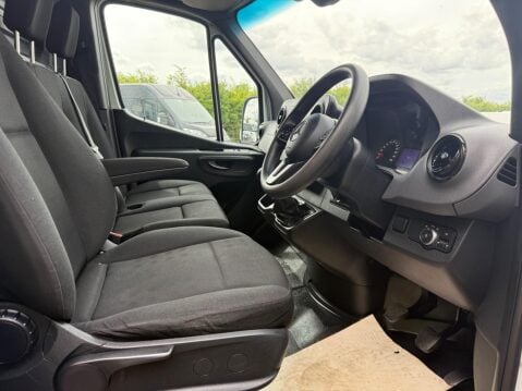 Mercedes-Benz Sprinter 2.0 315 CDI Progressive RWD L2 H2 Euro 6 (s/s) 5dr 8