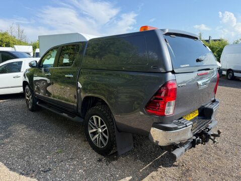 Toyota Hilux 2.4 D-4D Invincible Auto 4WD Euro 6 (s/s) 4dr (TSS) 7