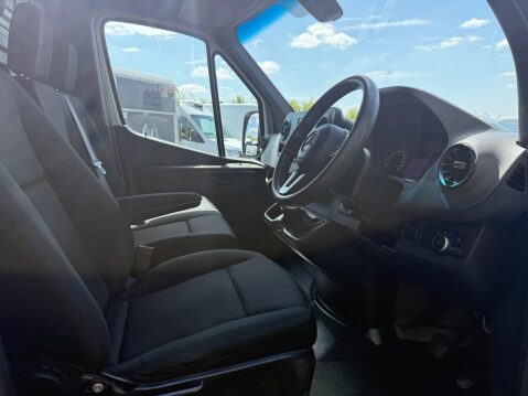Mercedes-Benz Sprinter 2.1 314 CDI Progressive RWD L3 H2 Euro 6 (s/s) 5dr 8