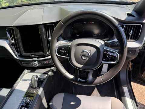 Volvo XC60 2.0h T8 Twin Engine Recharge 11.6kWh R-Design Pro Auto AWD Euro 6 (s/s) 5dr 13