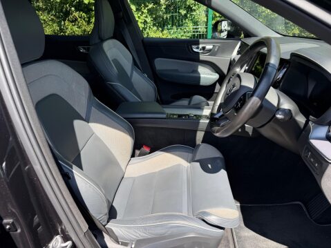 Volvo XC60 2.0h T8 Twin Engine Recharge 11.6kWh R-Design Pro Auto AWD Euro 6 (s/s) 5dr 8