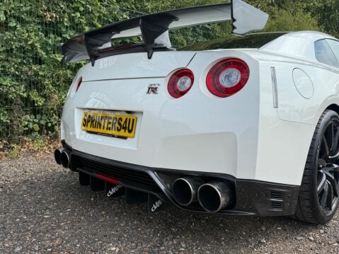 Nissan GT-R 3.8 V6 Premium Black Auto 4WD Euro 5 2dr 22