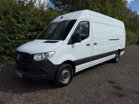 Mercedes-Benz Sprinter 2.0 315 CDI Progressive RWD L3 H2 Euro 6 (s/s) 5dr 2