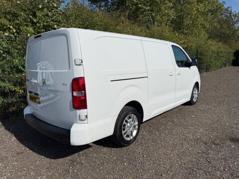 Vauxhall Vivaro 1.5 Turbo D 2900 Sportive L2 H1 Euro 6 (s/s) 5dr 5