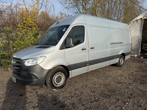 Mercedes-Benz Sprinter 2.0 315 CDI HD Progressive Panel Van 5dr Diesel Manual RWD L3 H2 Euro 6 (s/ 2