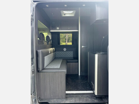 Volkswagen Crafter 4 berth race van. Motorhome. Large garage 5