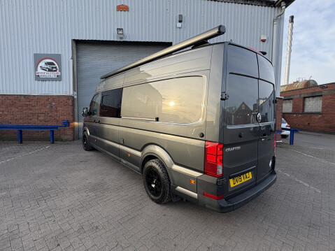 Volkswagen Crafter 4 berth race van. Motorhome. Large garage 14