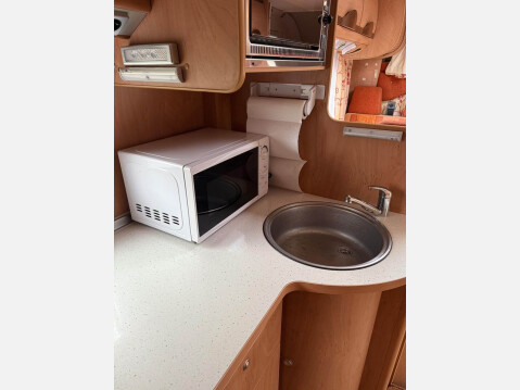 Fiat Ducato burstner a747-2 motorhome large garage 12