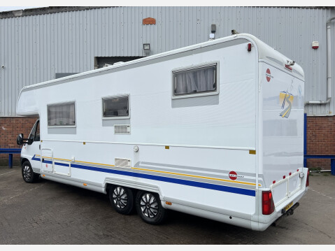 Fiat Ducato burstner a747-2 motorhome large garage 22