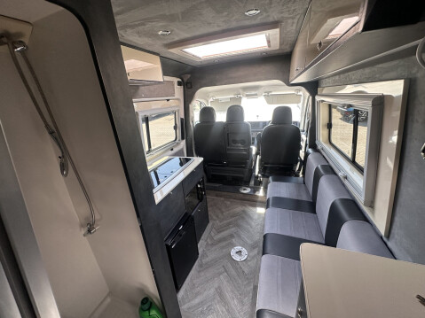 MAN TGA 4 BERTH XLWB RACEVAN CAMPERVAN MOTORHOME 16