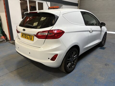Ford Fiesta Van St front end. 5