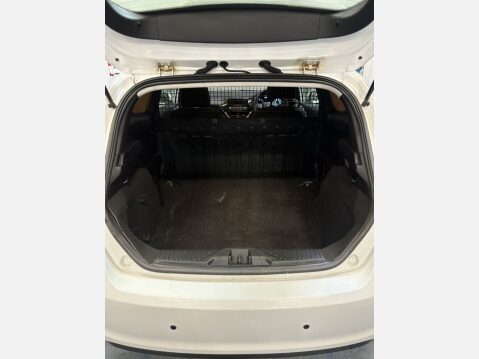 Ford Fiesta Van St front end. 8