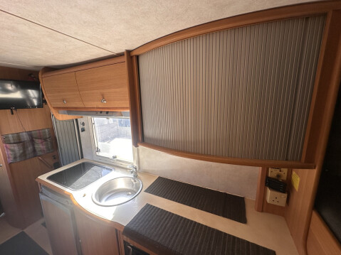 Ford Transit Kentucky Estro 4 6 berth large garage 11