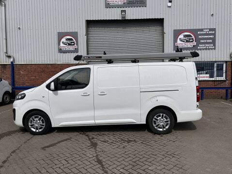 Vauxhall Vivaro L2H1 2900 SPORTIVE LWB 4