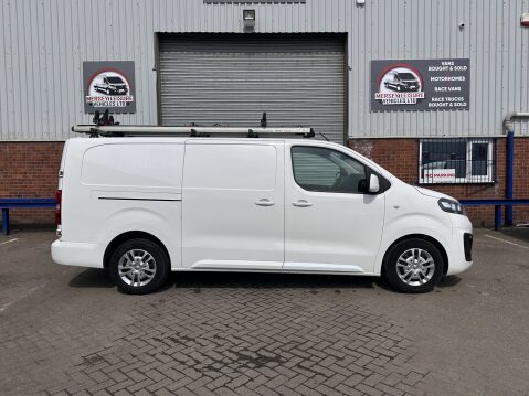 Vauxhall Vivaro L2H1 2900 SPORTIVE LWB 11