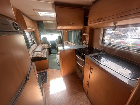 Fiat Ducato LUNAR ROADSTAR 720 4 BERTH MOTORHOME CAMPERVAN 10