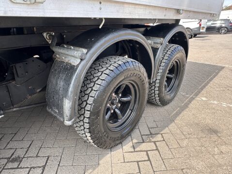 Land Rover Defender 110 TD5 XS 6X6 SINGLE CAB TIPPER TRUCK OVERLAND 12