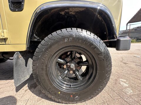 Land Rover Defender 110 TD5 XS 6X6 SINGLE CAB TIPPER TRUCK OVERLAND 19