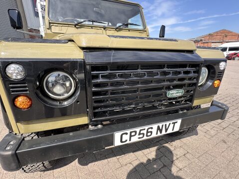 Land Rover Defender 110 TD5 XS 6X6 SINGLE CAB TIPPER TRUCK OVERLAND 21