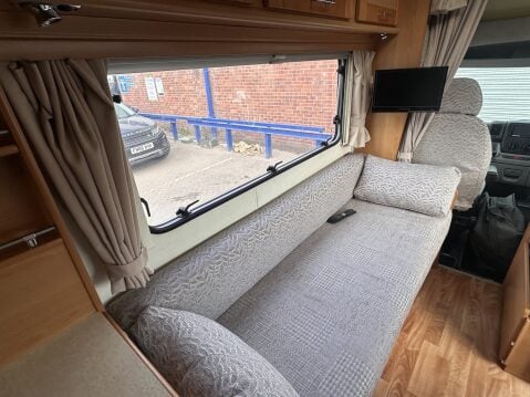 Peugeot Boxer COMPASS AVANTGARDE 130 5 BERTH MOTORHOME 17