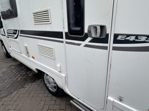 Fiat Ducato BESSACARR E435 COMPACT 5 BERTH MOTORHOME CAMPERVAN 27