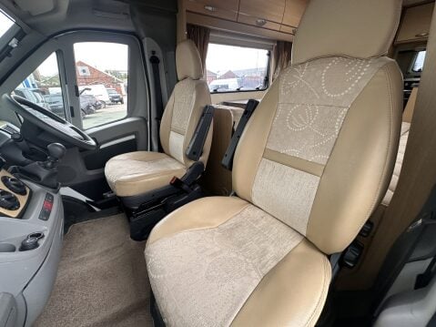 Fiat Ducato BESSACARR E435 COMPACT 5 BERTH MOTORHOME CAMPERVAN 18