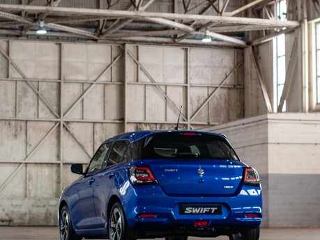 Suzuki Swift 1.2 Dualjet Hybrid Motion