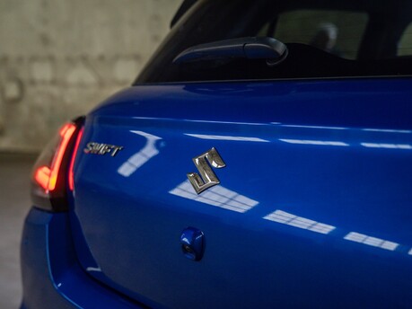 Suzuki Swift 1.2 Dualjet Hybrid Motion