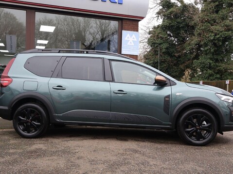 Dacia Jogger 1.6 TCe-h EXTREME Auto Euro 6 (s/s) 5dr 13