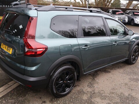 Dacia Jogger 1.6 TCe-h EXTREME Auto Euro 6 (s/s) 5dr 14