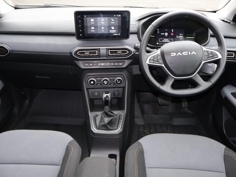 Dacia Jogger 1.6 TCe-h EXTREME Auto Euro 6 (s/s) 5dr 17
