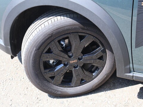 Dacia Jogger 1.6 TCe-h EXTREME Auto Euro 6 (s/s) 5dr 32