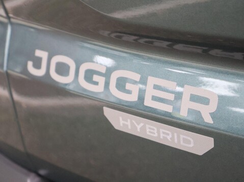 Dacia Jogger 1.6 TCe-h EXTREME Auto Euro 6 (s/s) 5dr 37