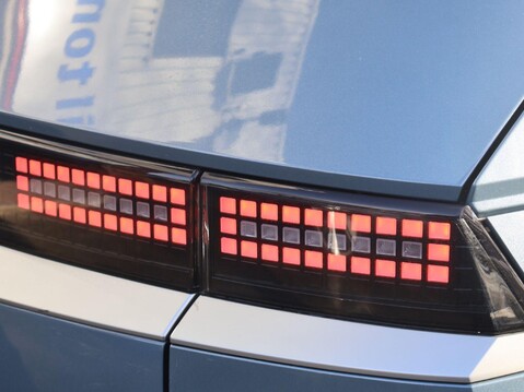 Hyundai IONIQ 5 58kWh SE Connect Auto 5dr 30